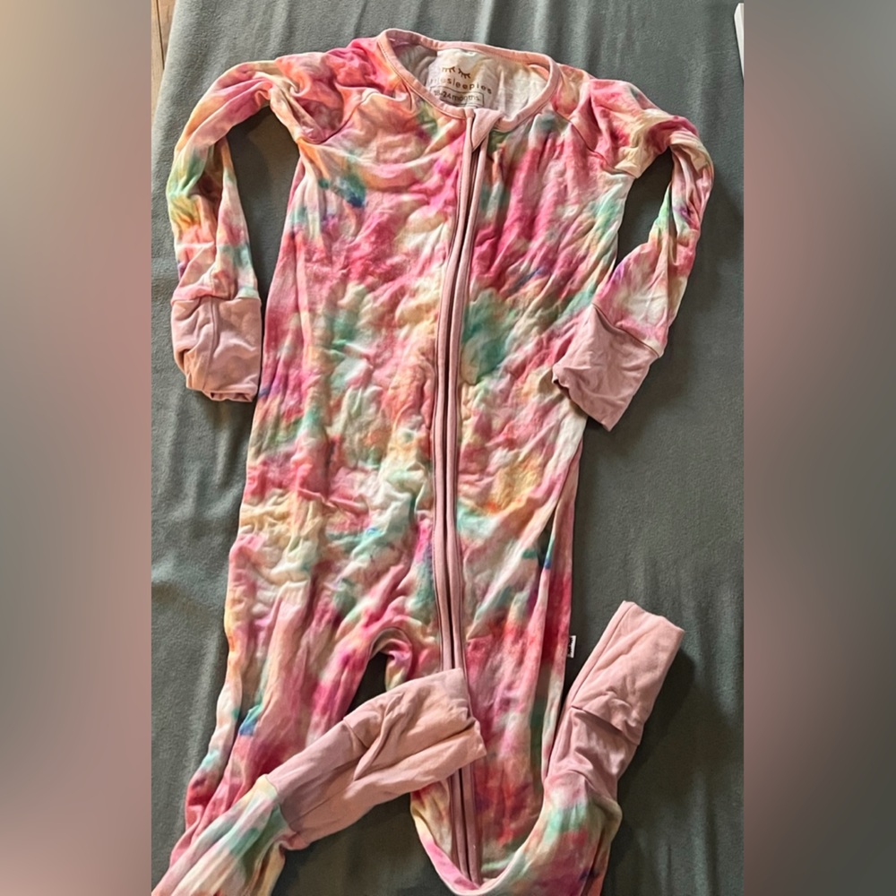 Little sleepies cotton candy 18-24 month zippy